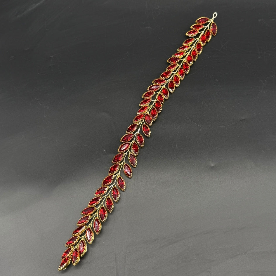Accessoire cheveux rouge fleurs et strass – Élégance bohème