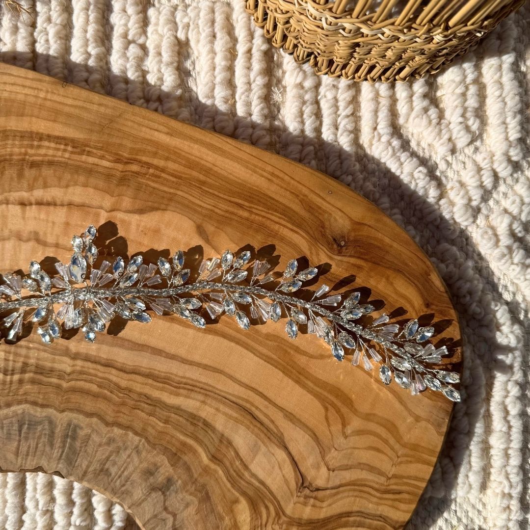 Broche de Mariage Blanche pour Cheveux Inspiration Florale