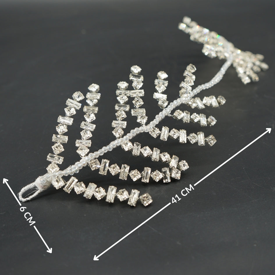 Broche de Mariage Blanche Feuillage en Cristaux Artisanale