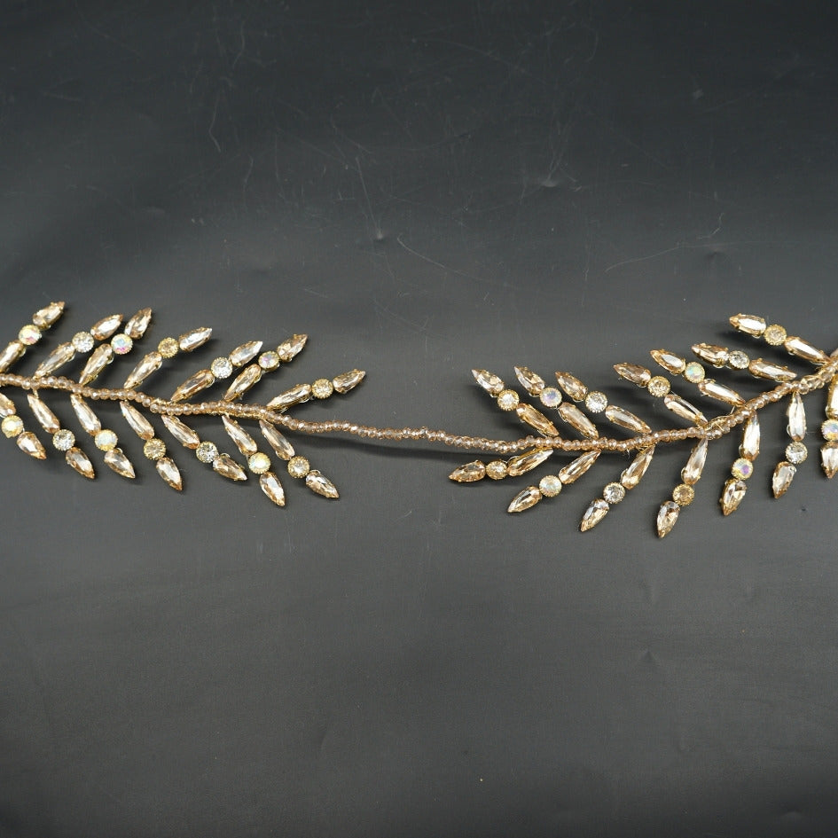 Broche mariage dorée cristaux, branche élégante