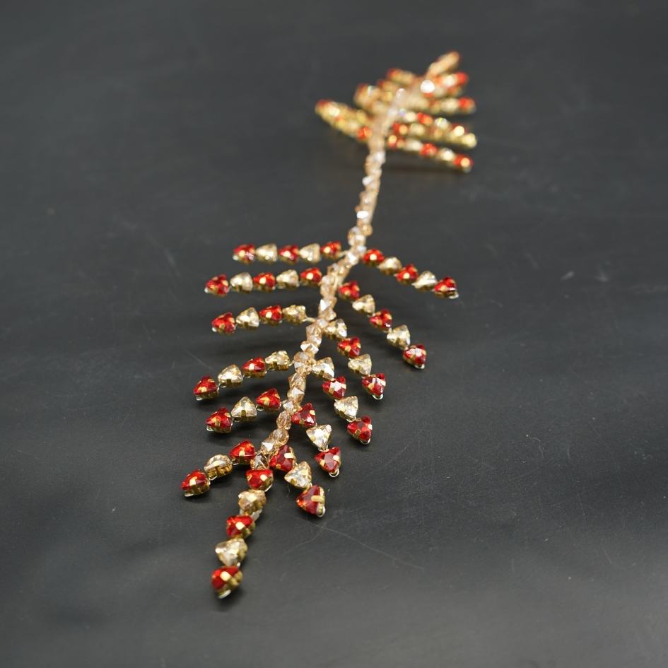 Broche de Mariage Rouge et Dorée Feuillage en Cristaux Artisanale