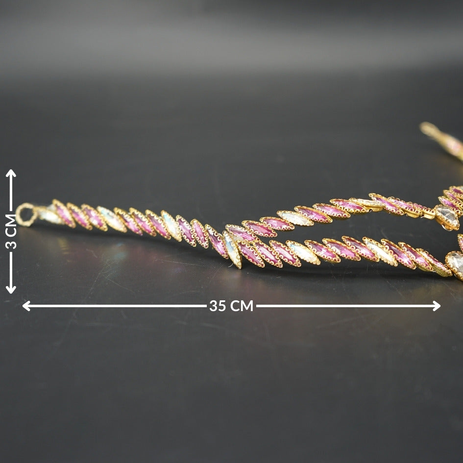 Broche de Mariage Rose et Dorée Style V en Cristaux Artisanale