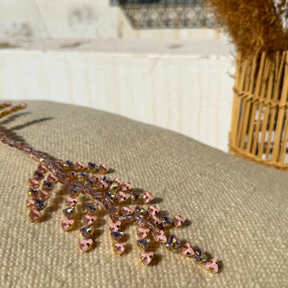 Broche de Mariage Dorée Feuillage en Cristaux Irisés Artisanale