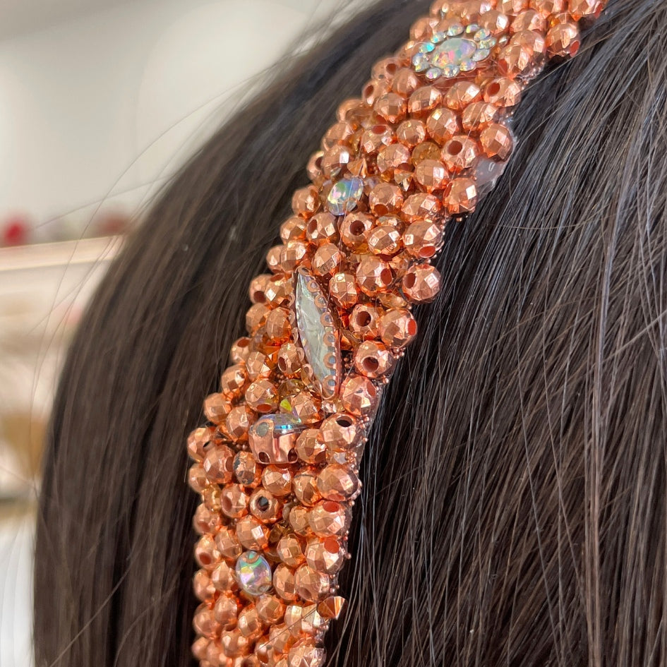Bandeau cheveux de mariage couleur rose avec des perles et Diamonds