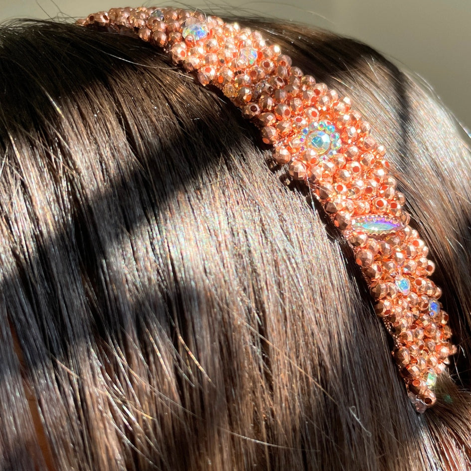 Bandeau cheveux de mariage couleur rose avec des perles et Diamonds
