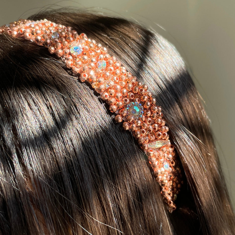 Bandeau cheveux de mariage couleur rose avec des perles et Diamonds