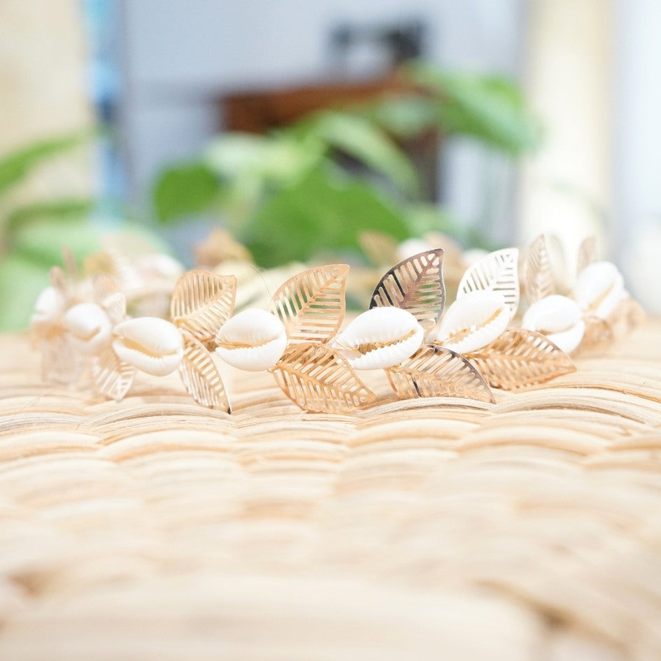 Bandeau mariage doré avec coquillages, fait main