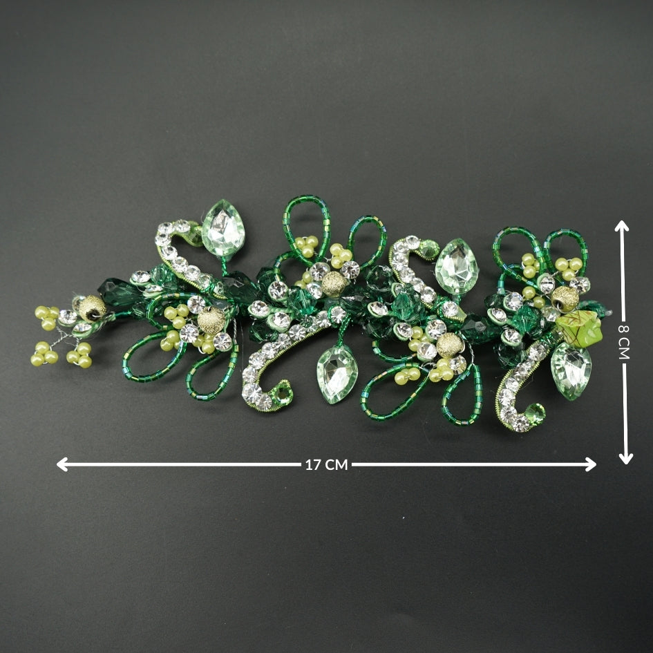 Barrette de cheveux ornée de cristaux verts et perles dorées