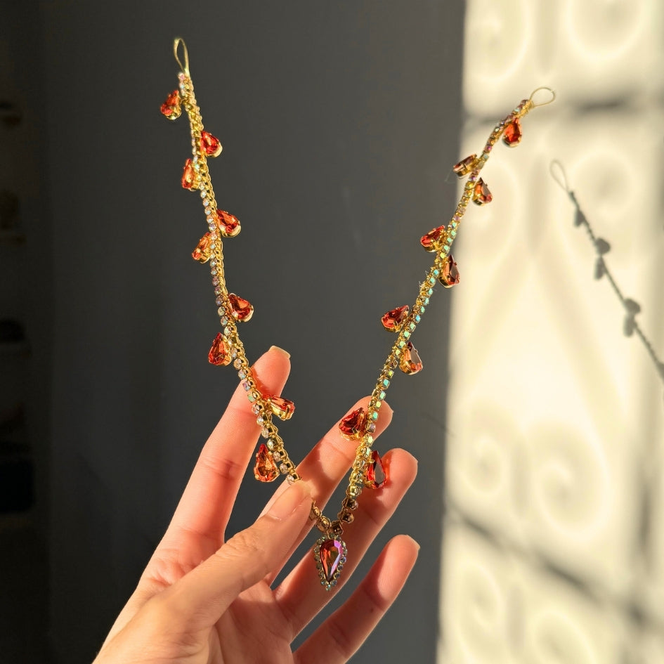 Bijou de tête orange pour mariée élégante style royal