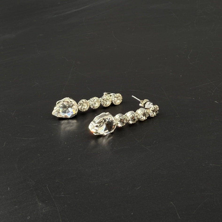 Boucle d'oreille blanc pour mariage style élégant et chic