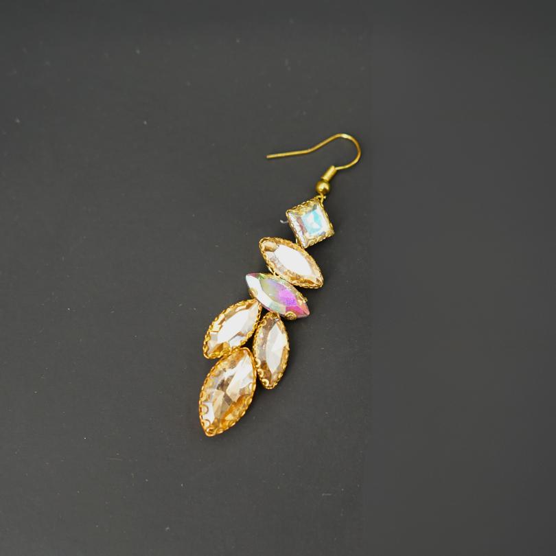 Boucles d'oreilles Dorée, mariage, cristal, boucles d' oreilles mariée, réception, jour spécial, demoiselle d'honneur