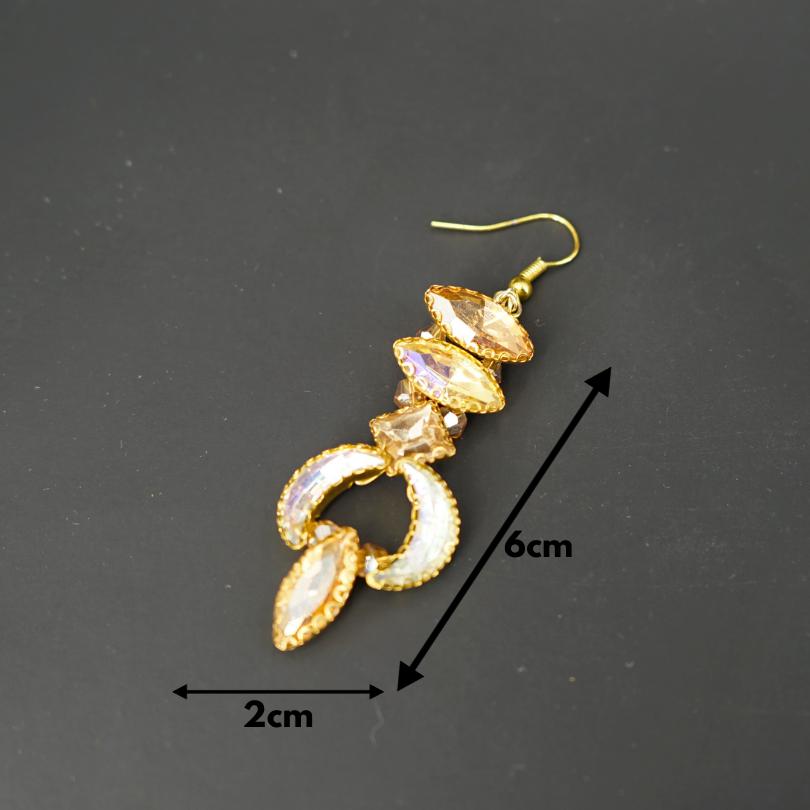 Boucles d'oreilles de mariée dorée forme de lune, boucles d'oreilles de mariée, boucles d'oreilles de mariage, boucles d'oreilles en cristal, boucles d'oreilles délicates