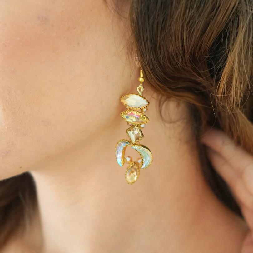 Boucles d'oreilles de mariée dorée forme de lune, boucles d'oreilles de mariée, boucles d'oreilles de mariage, boucles d'oreilles en cristal, boucles d'oreilles délicates