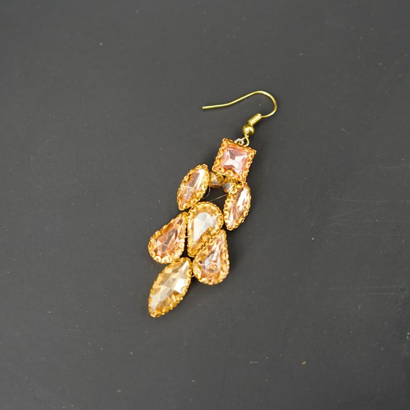 Boucles d'oreilles de mariée dorée, accessoires mariée, boucles d'oreilles de mariée, boucles d'oreilles de mariage, boucles d'oreilles en cristal, boucles d'oreilles délicates