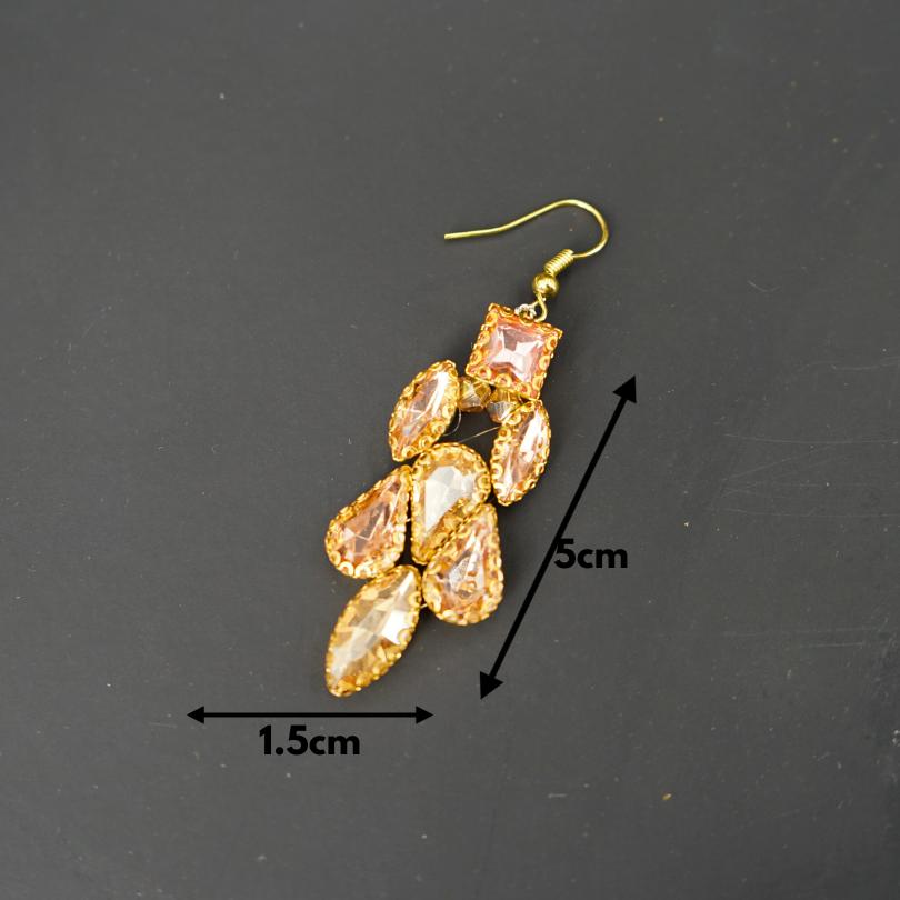 Boucles d'oreilles de mariée dorée, accessoires mariée, boucles d'oreilles de mariée, boucles d'oreilles de mariage, boucles d'oreilles en cristal, boucles d'oreilles délicates