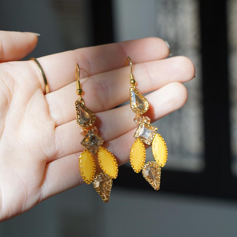 Boucles d'oreilles de mariée Couleur jaune, accessoires mariée, boucles d'oreilles de mariée, boucles d'oreilles de mariage, boucles d'oreilles en cristal, boucles d'oreilles délicates