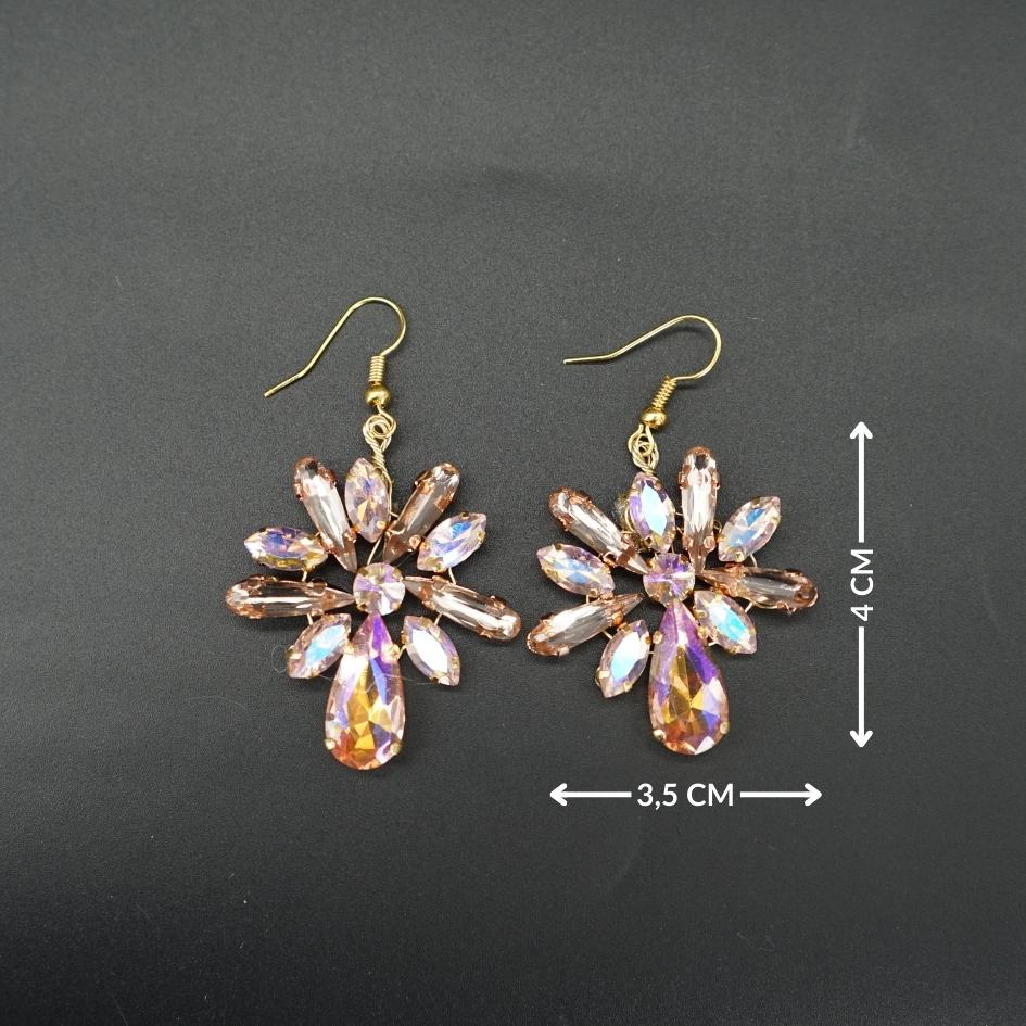 Boucles d'oreilles en cristal violet, design floral élégant