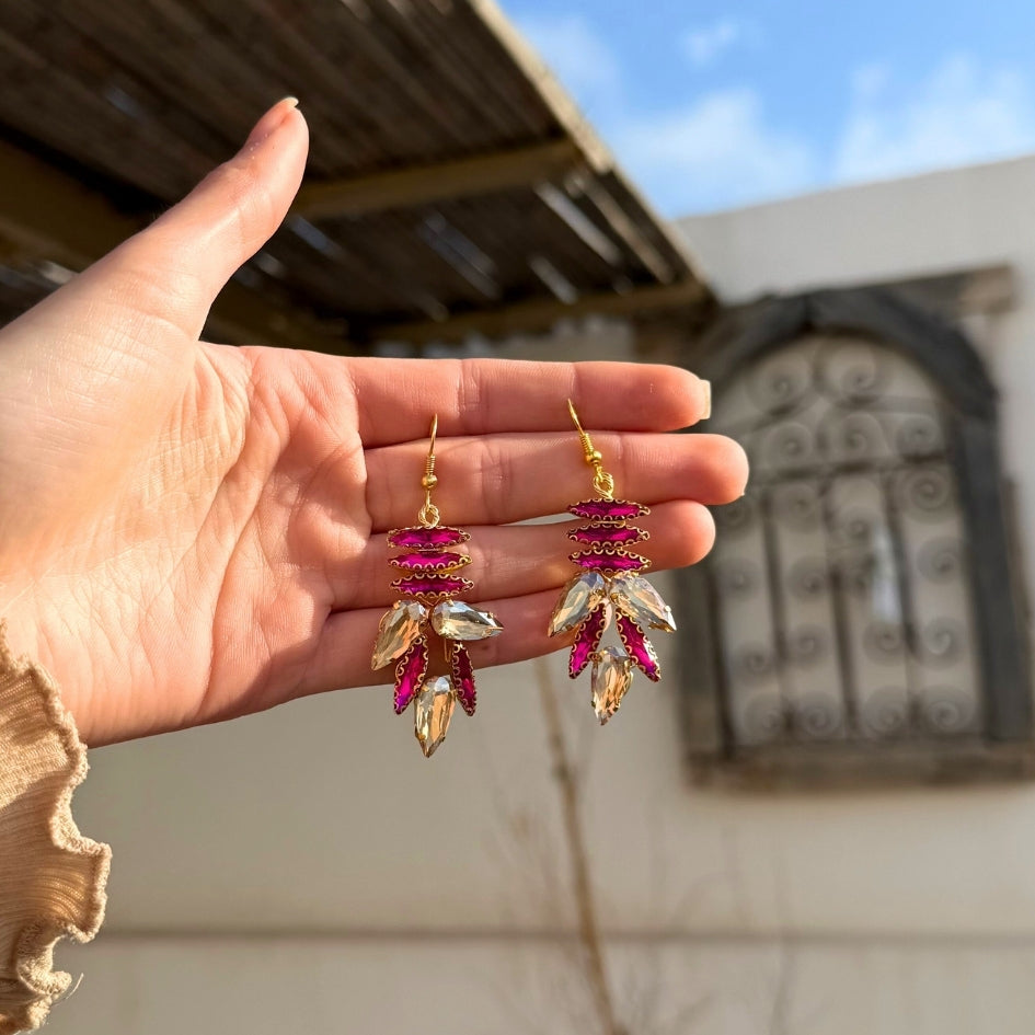 Boucles d’Oreilles Pendantes avec Strass Roses et Dorés - Bijoux de Soirée Élégants