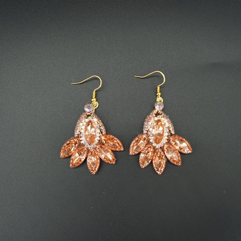 Couronne florale dorée pierres rose nude – Élégance féminine