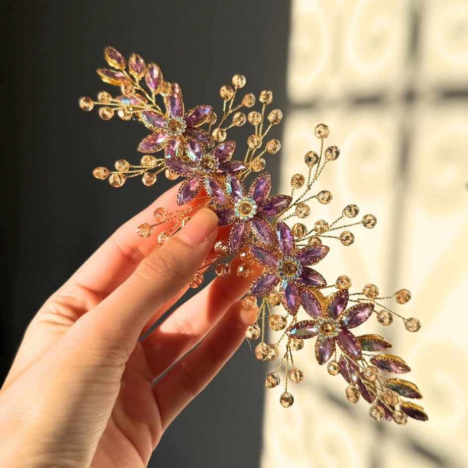 Broche à cheveux fleurs violet en cristaux