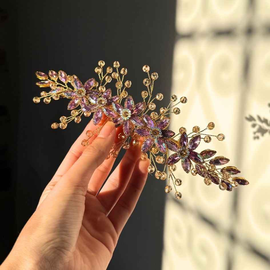 Broche à cheveux fleurs violet en cristaux