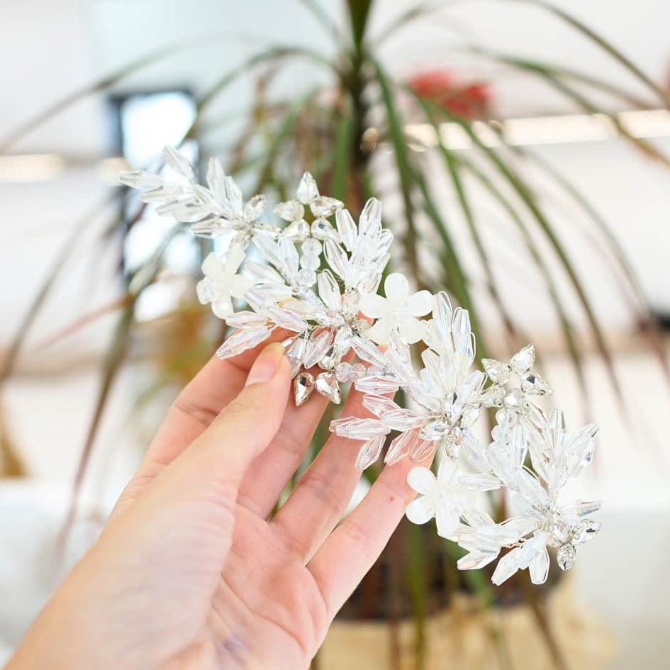 Broche blanc de cheveux pour mariage