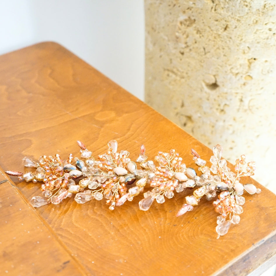 Broche de cheveux beige et rose