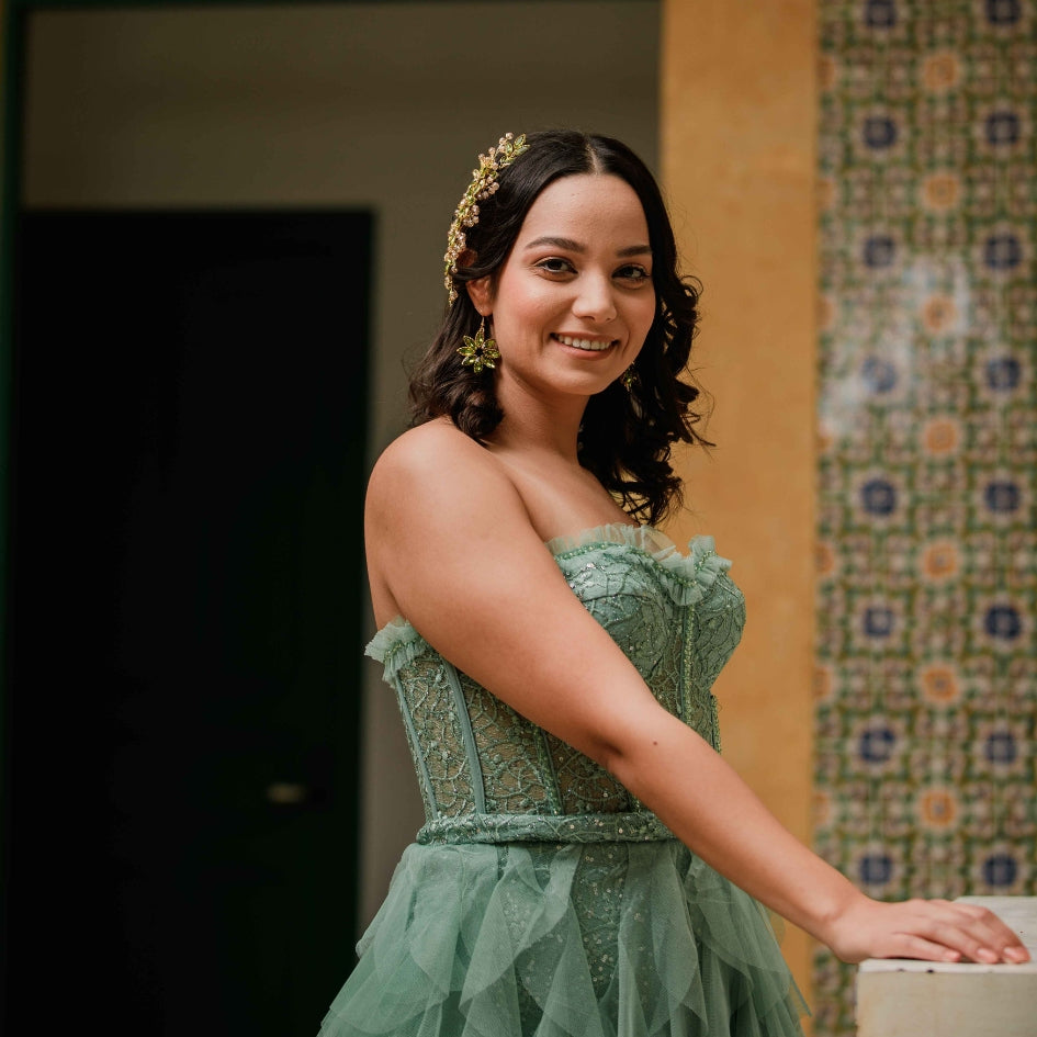 Broche vert floral chic pour cheveux