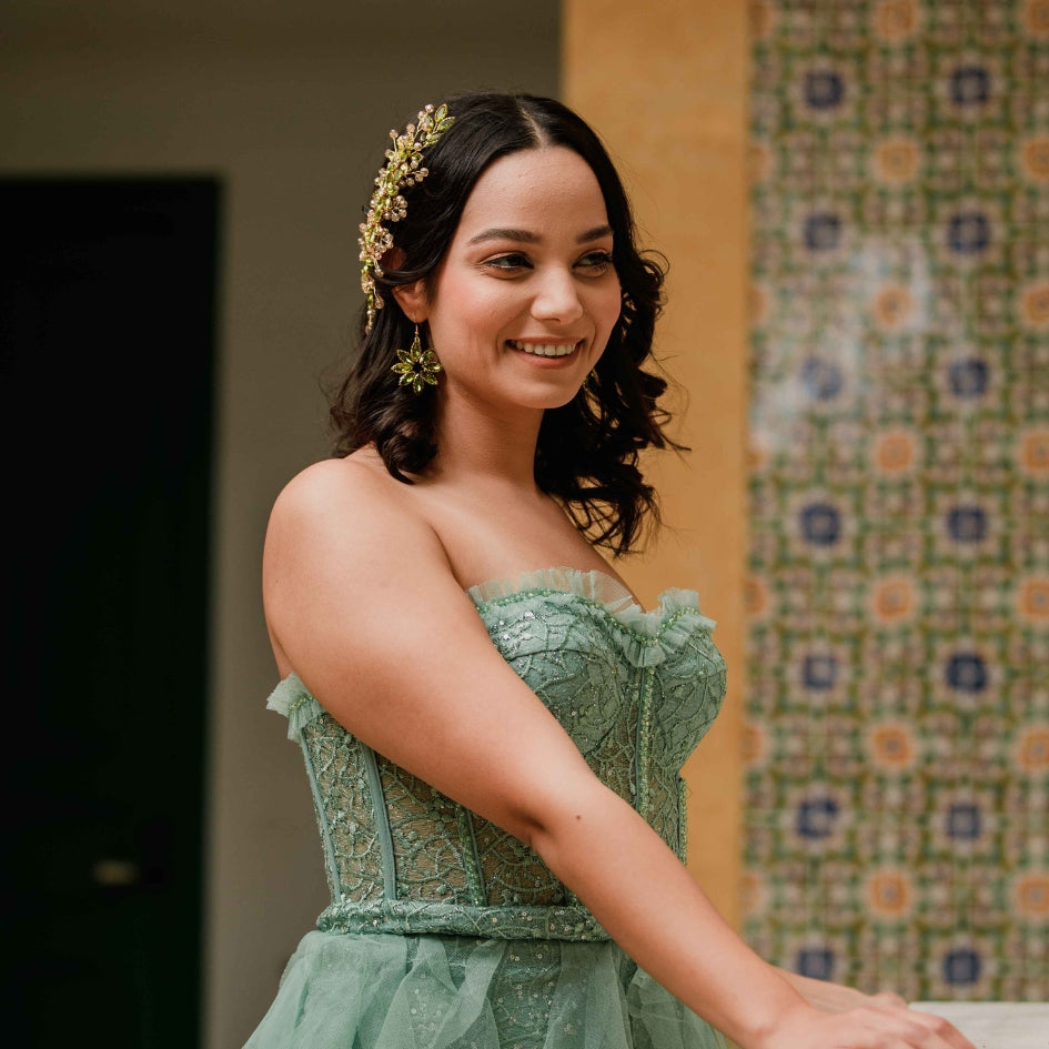 Broche vert floral chic pour cheveux