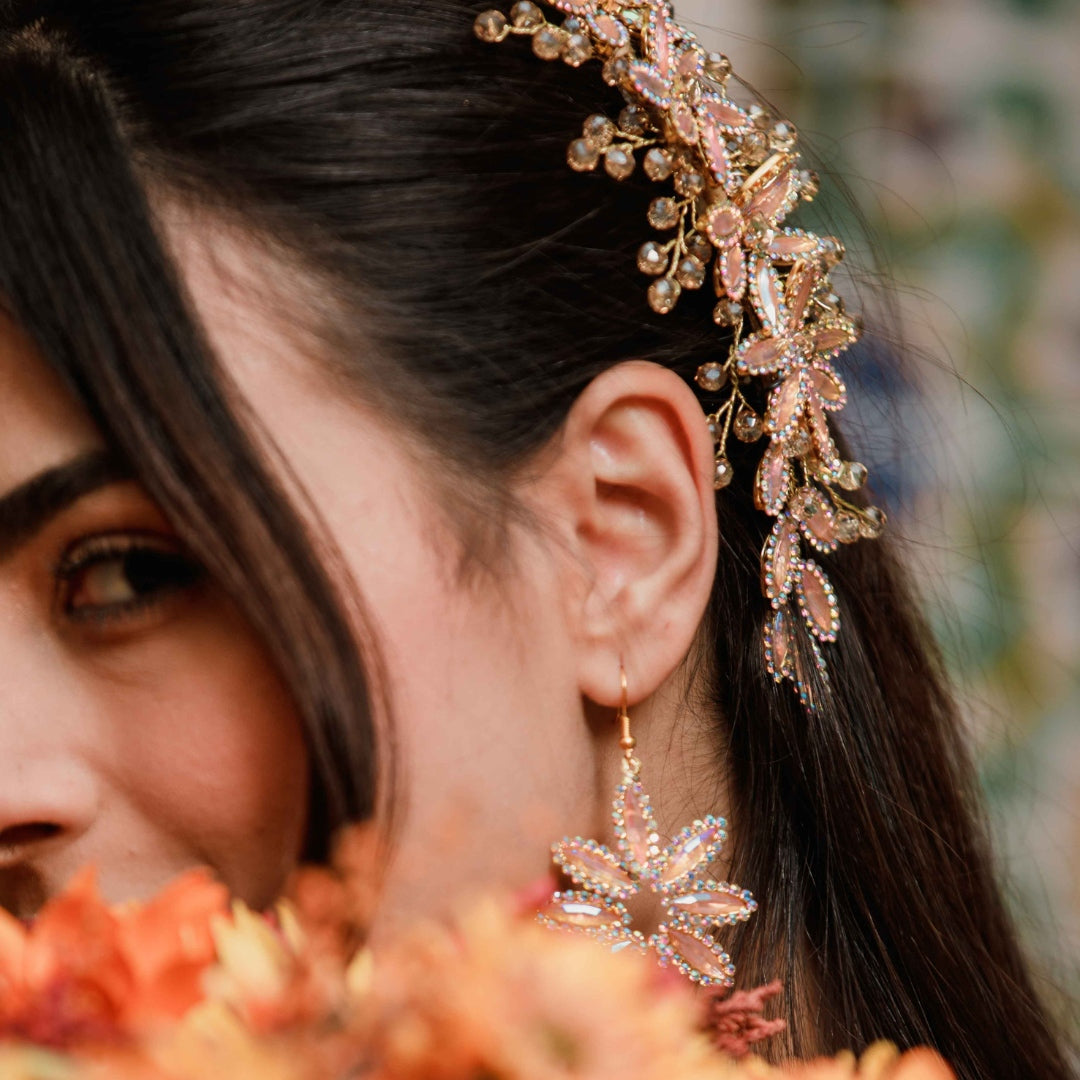 Broche de cheveux mariage couleur saumon et doré