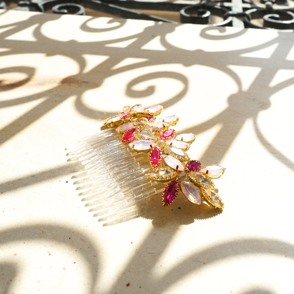 Broche de cheveux rose , modèle Peigne en cristal
