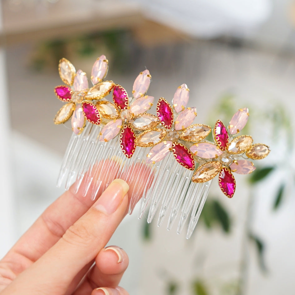 Broche de cheveux rose , modèle Peigne en cristal