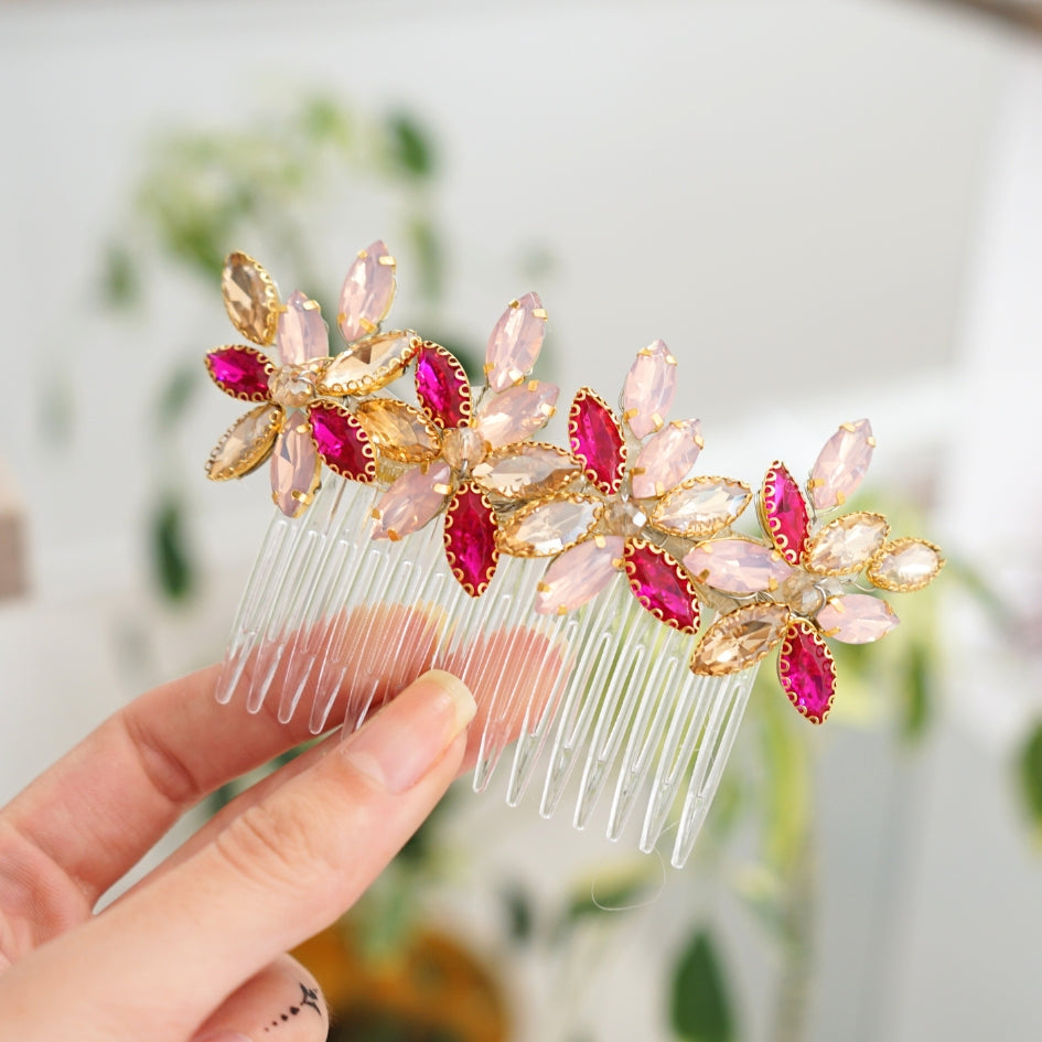 Broche de cheveux rose , modèle Peigne en cristal