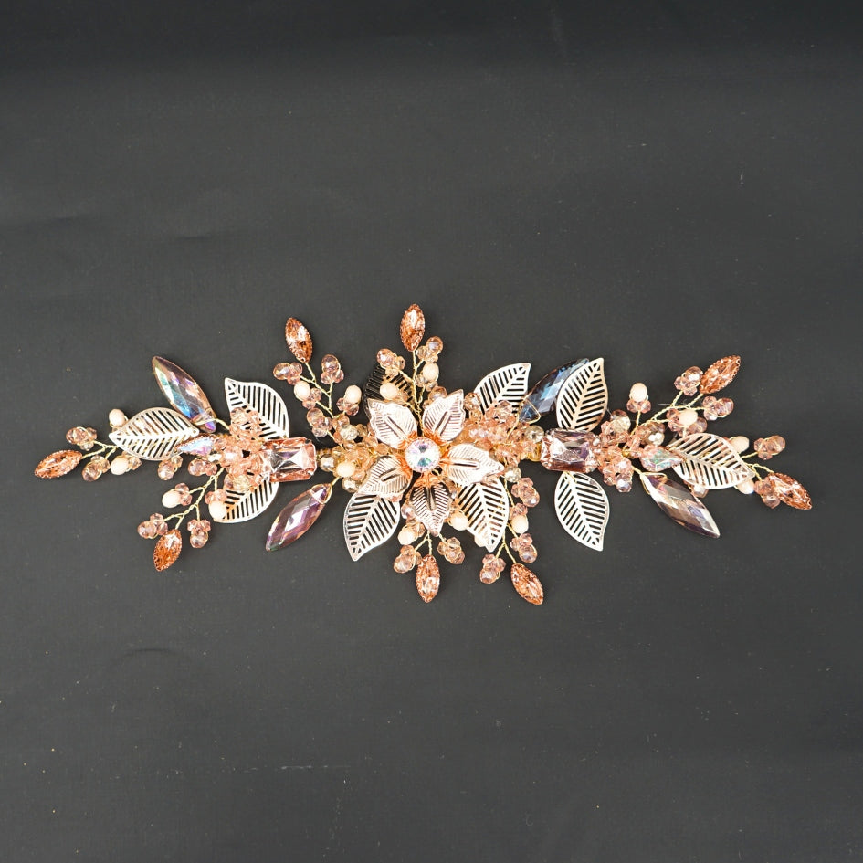 Broche de cheveux rose modelé flore