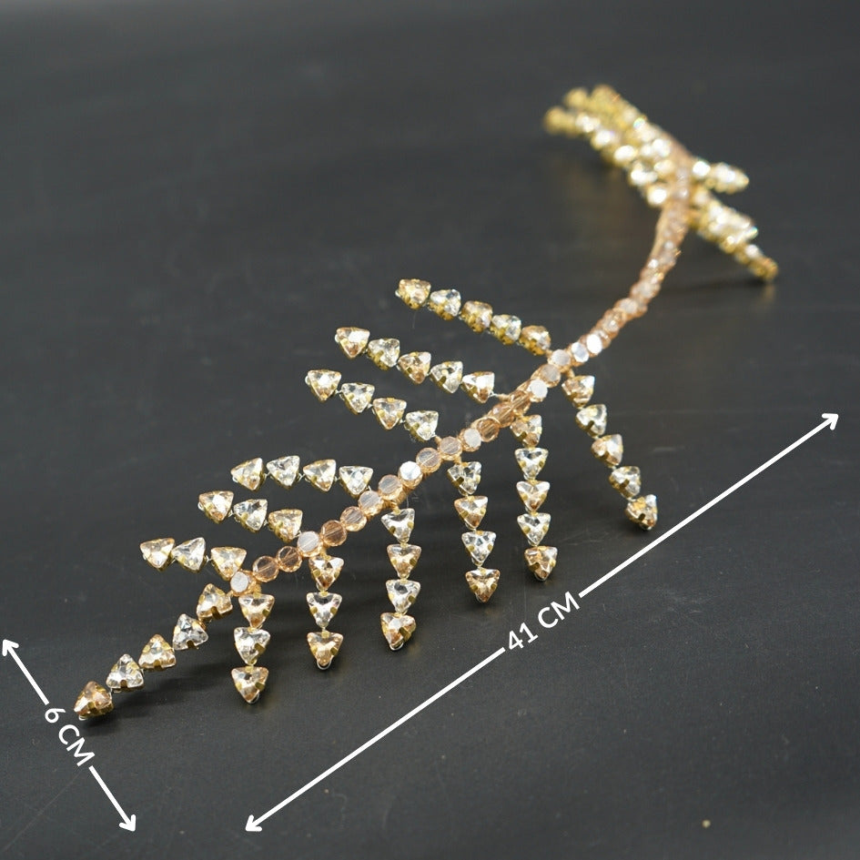 Broche de mariage dorée aux cristaux raffinés