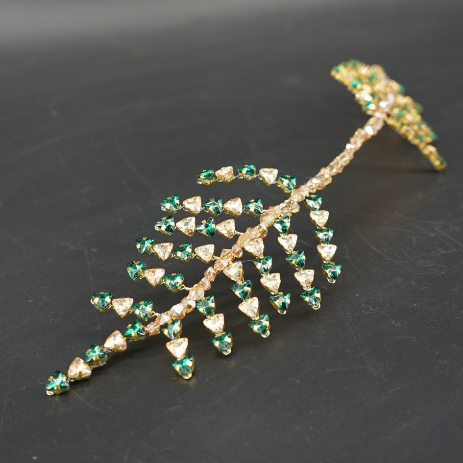 Broche dorée mariage Feuilles d’Émeraude