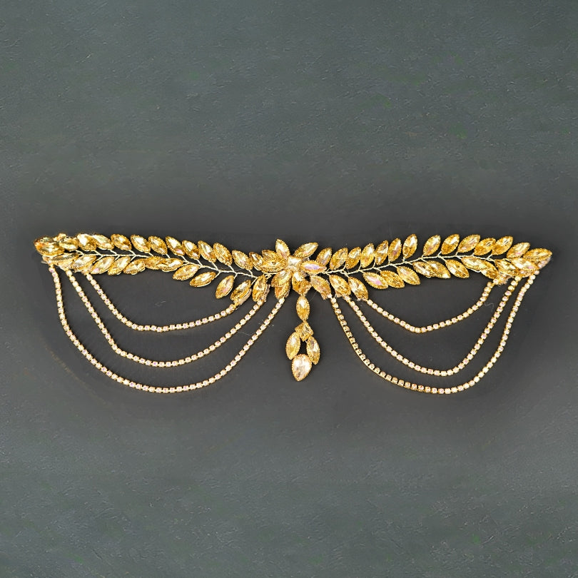 Broche dorée modèle Swarowski