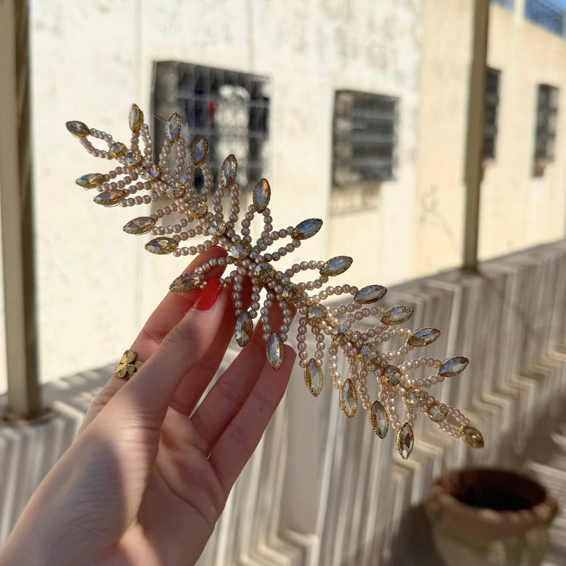 Diadème floral doré mariage perlé
