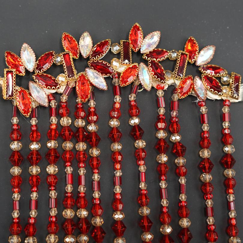 Peigne en perles rouge de cheveux mariée, Peigne de mariage, Peigne à cheveux perle Morceau de cheveux de mariage, Coiffe de mariée, Accessoires de cheveux de mariée, Bijoux de cheveux de mariage