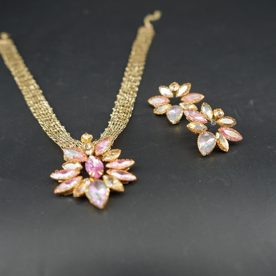 Parure collier doré fleurs pierres