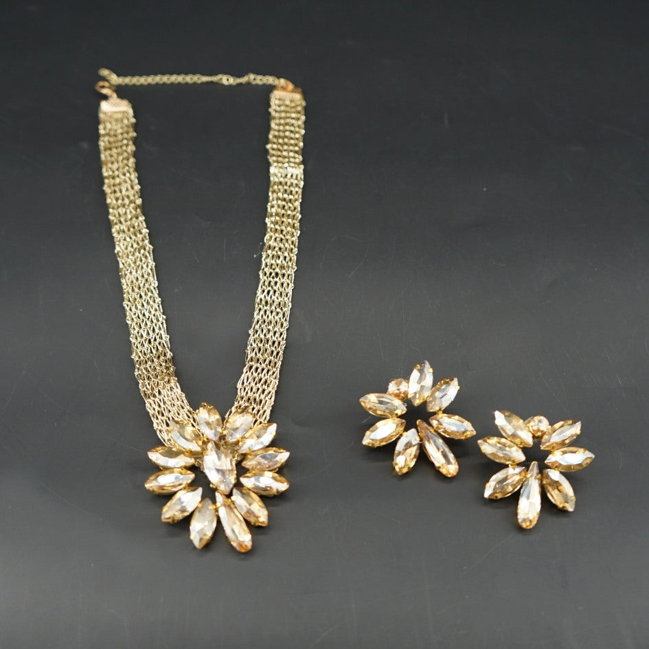 Parure collier doré fleurs cristaux