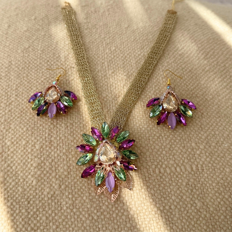 Collier multicolore floral cristaux luxe