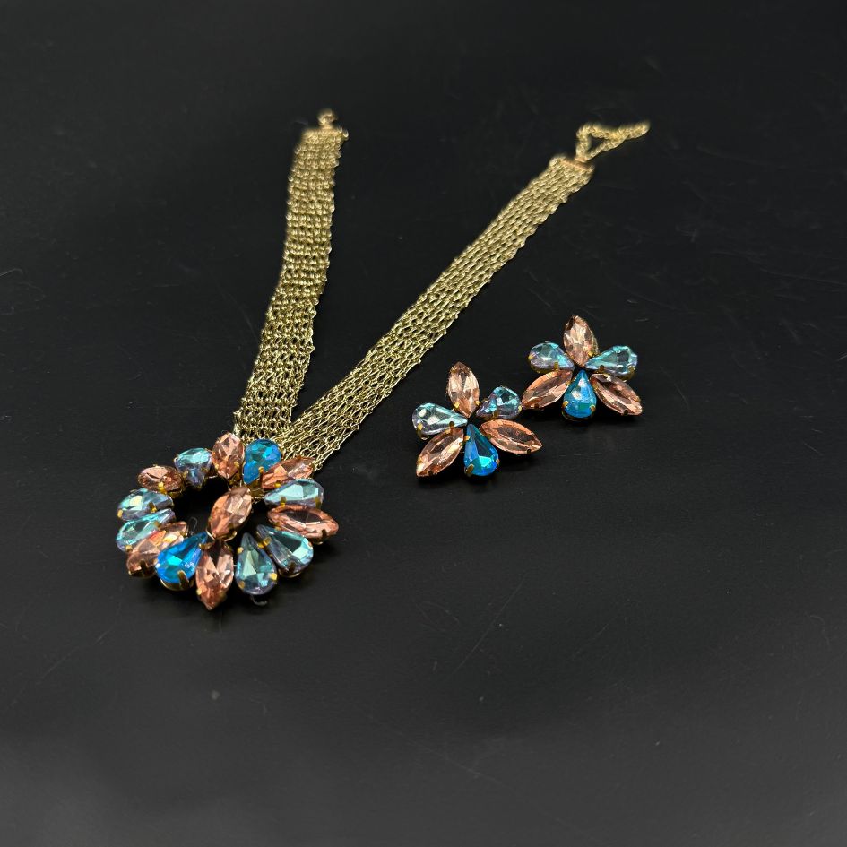 Collier doré cristaux bleu & champagne élégant