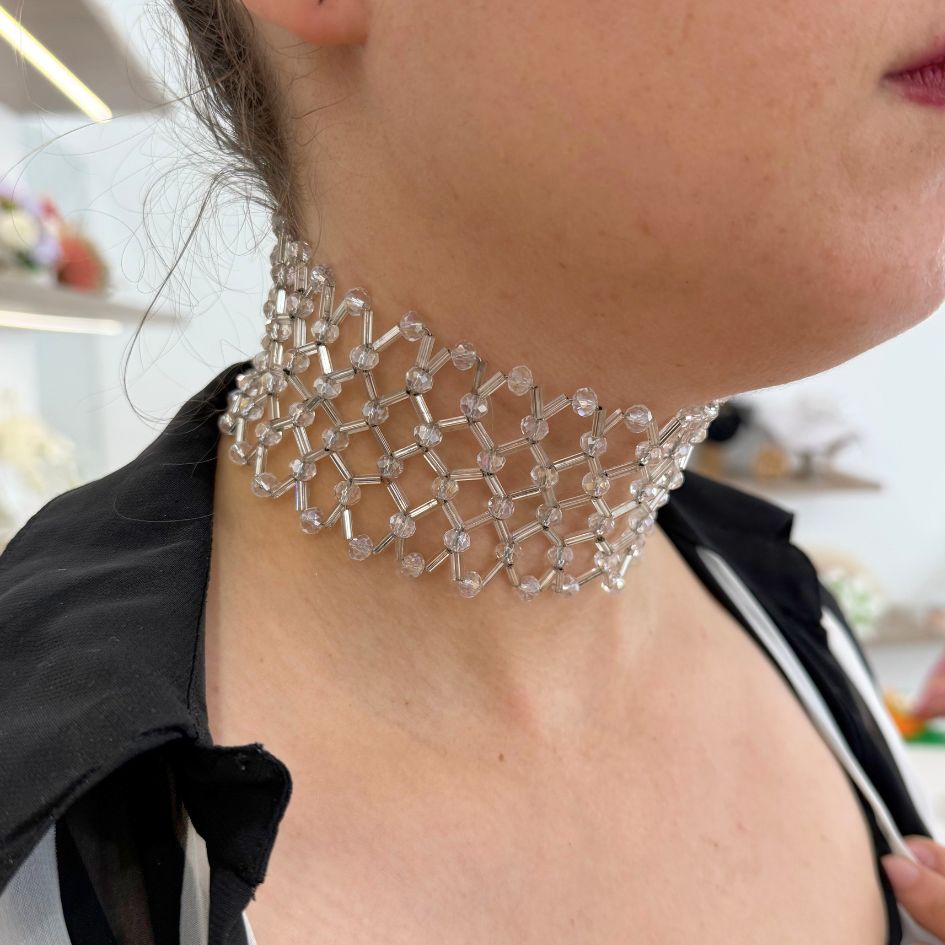 Collier Ras du Cou Argenté en Strass Cristallins