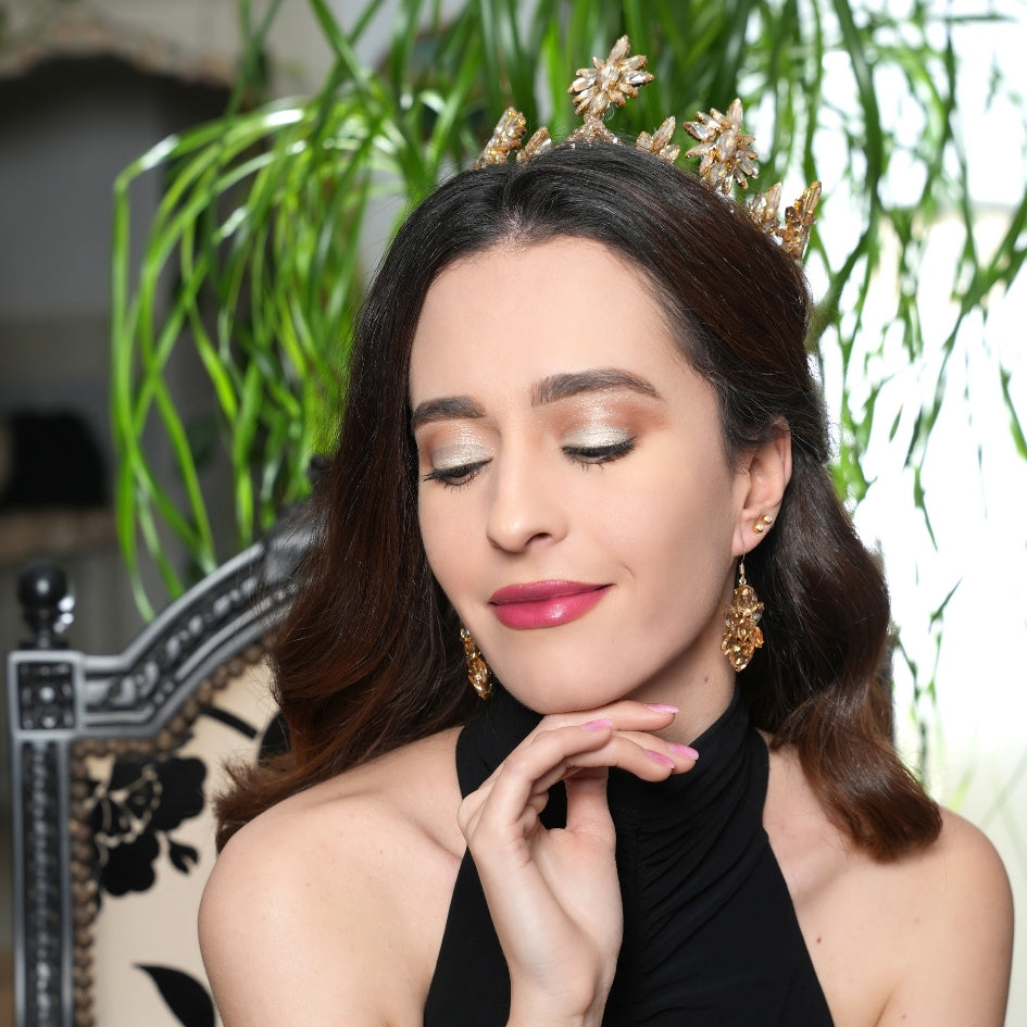 Couronne dorée de mariage en cristal