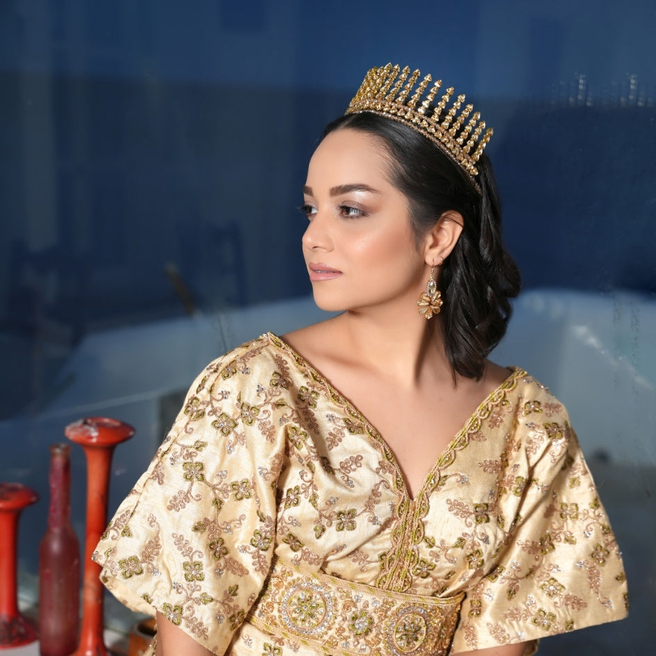 Couronne de mariage dorée à motifs triangulaires