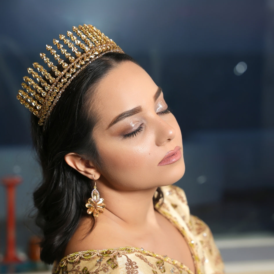 Couronne de mariage dorée à motifs triangulaires