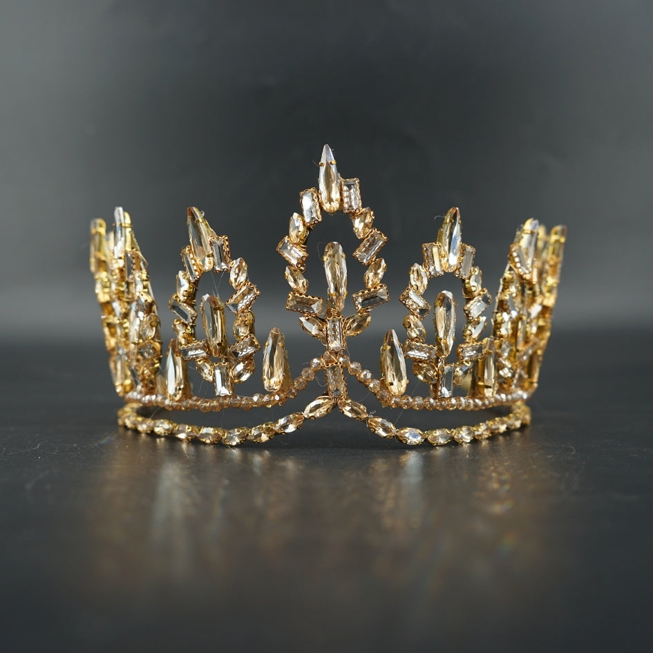 Couronne de mariage dorée à motif feuillage