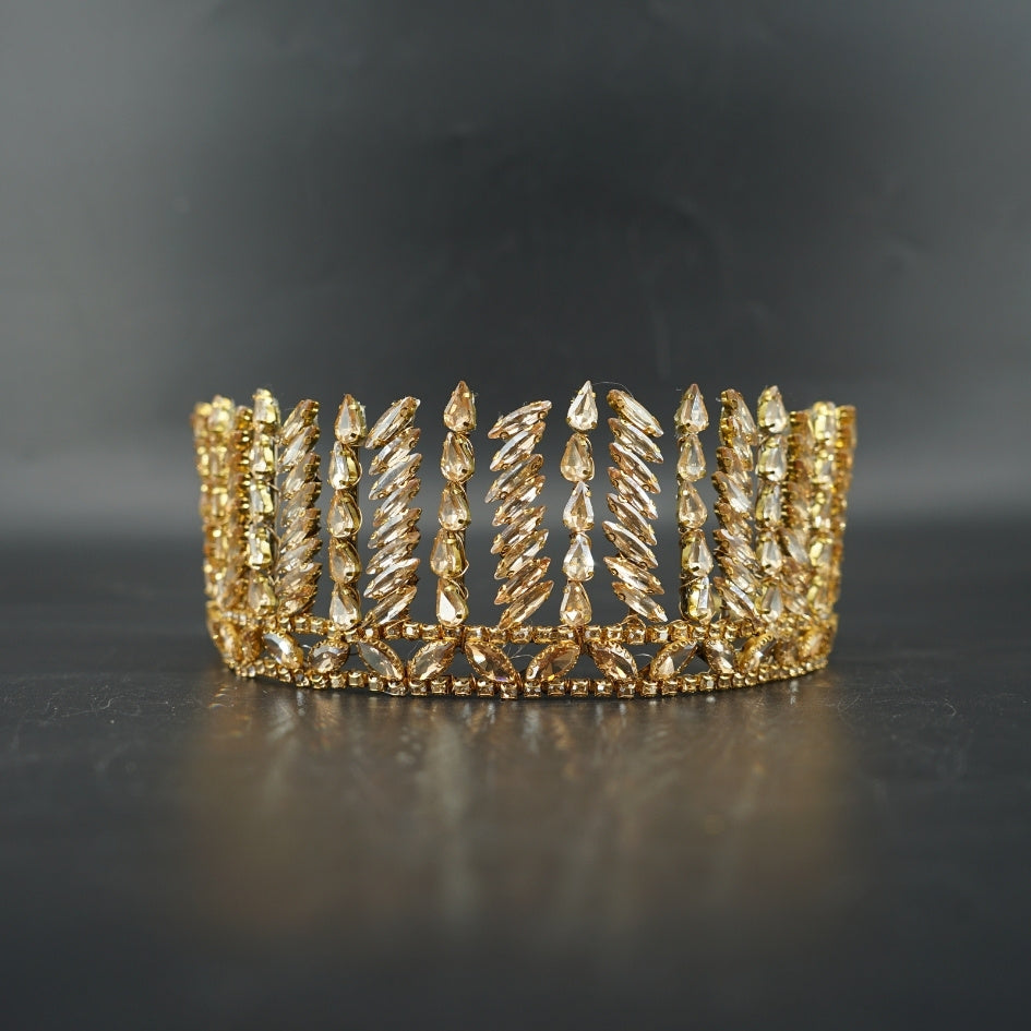 Couronne de mariée dorée à feuilles cristallisées