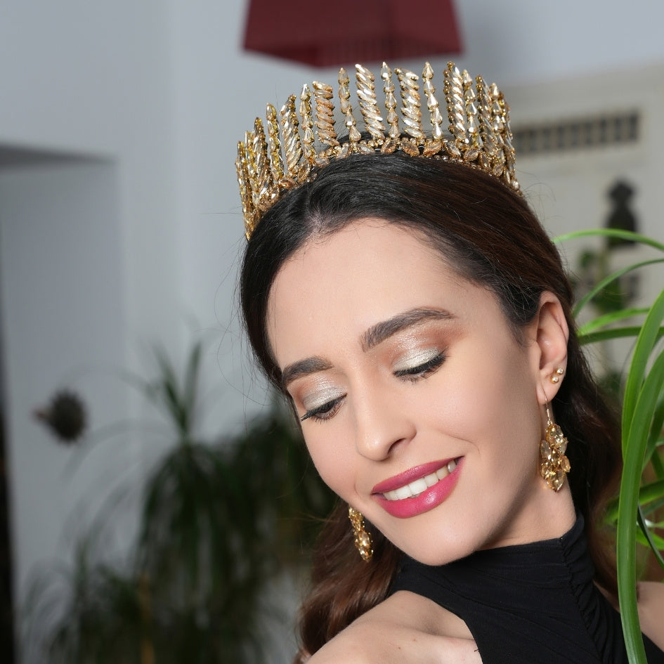 Couronne de mariée dorée à feuilles cristallisées